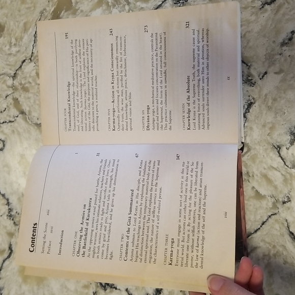 Bhagavad-Gita As It Is by A.C. Bhaktivedanta Swami Prabhupāda - Picture 5 of 10